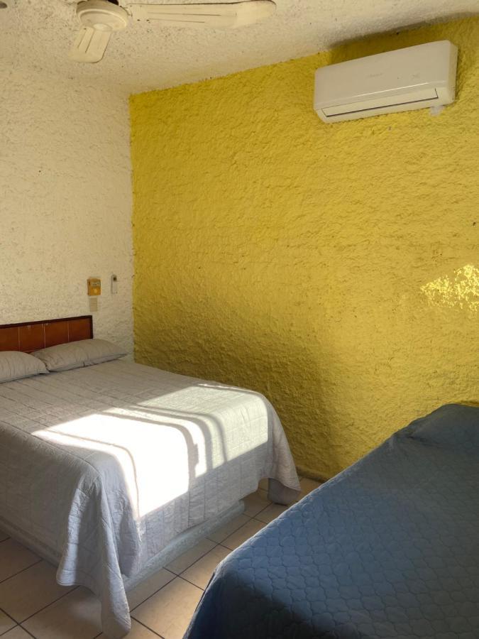 Hotel Perla マサトラン エクステリア 写真